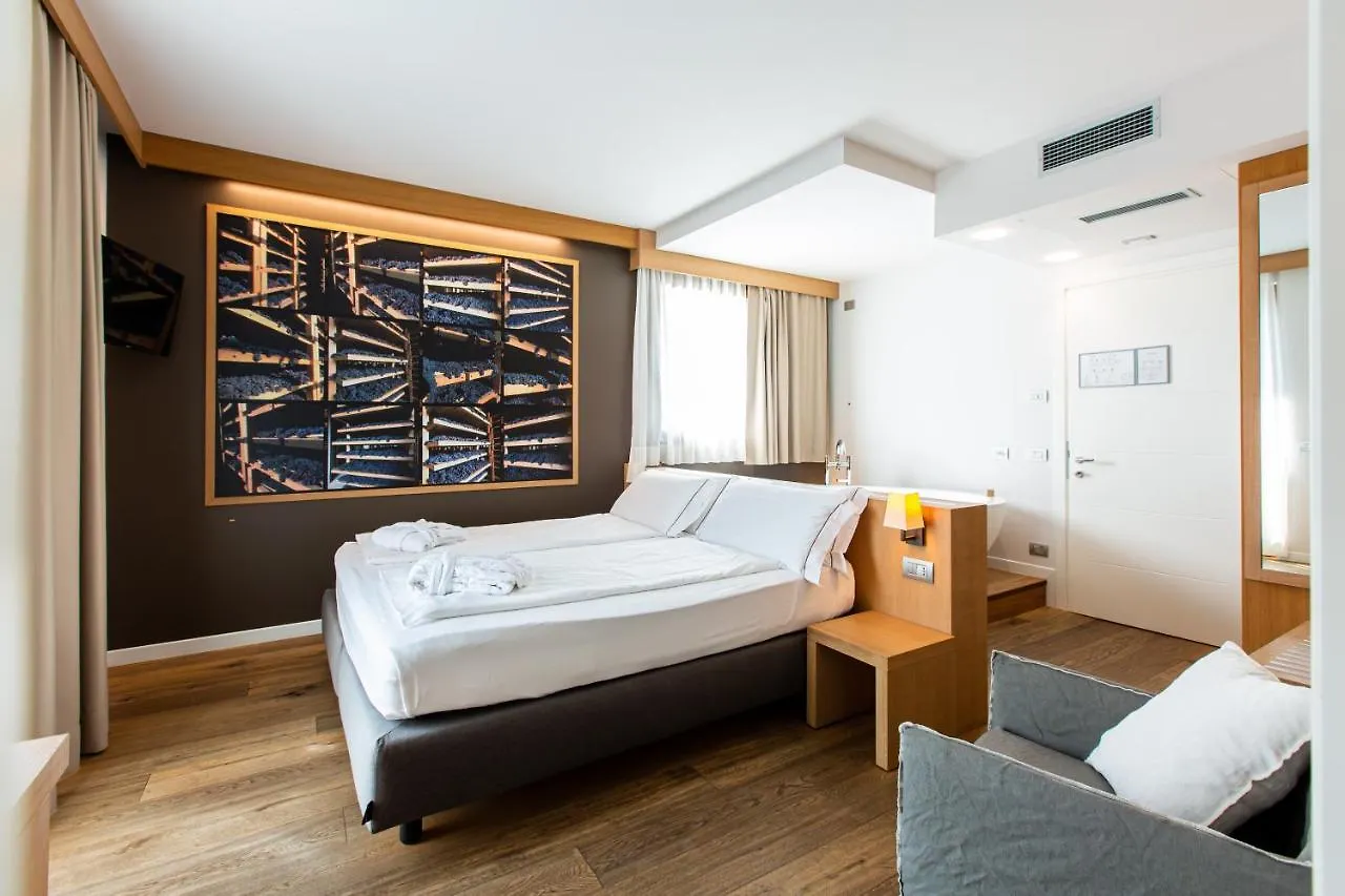 Wine Hotel Retici Balzi 포지리덴티 4*,  이탈리아
